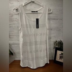 Women’s APT. 9 White Tank w/copper, silver & gold accents, NWT, Sz M